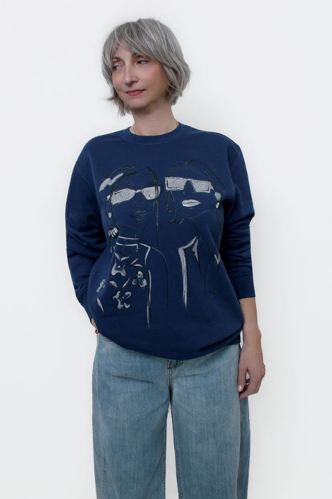 Χειροποίητο φούτερ με ζωγραφισμένο μοτίβο & κεντημένα στρας – One of a kind (Μέγεθος L)